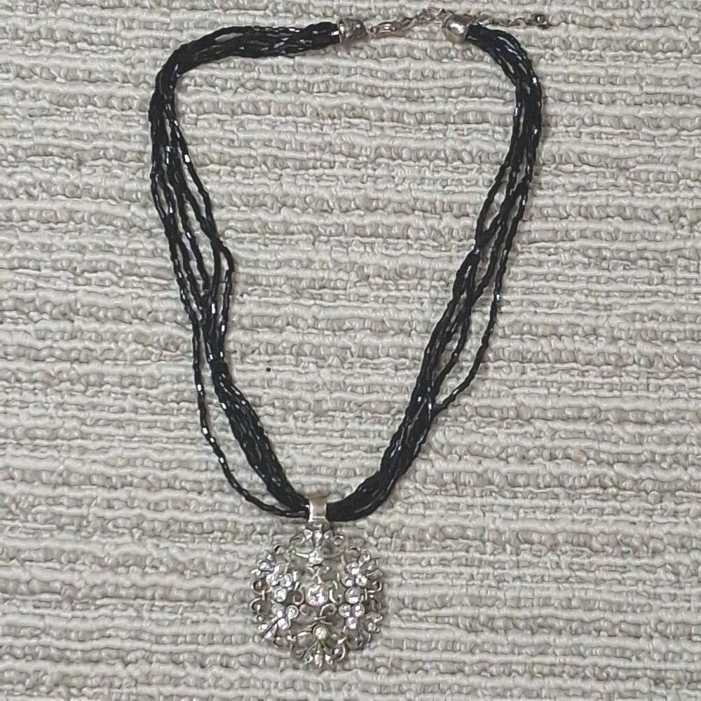 VINTAGE BLACK SEED BEAD MULTI STRAND NECKLACE CLEAR RHINESTONE FILIGREE PENDANT